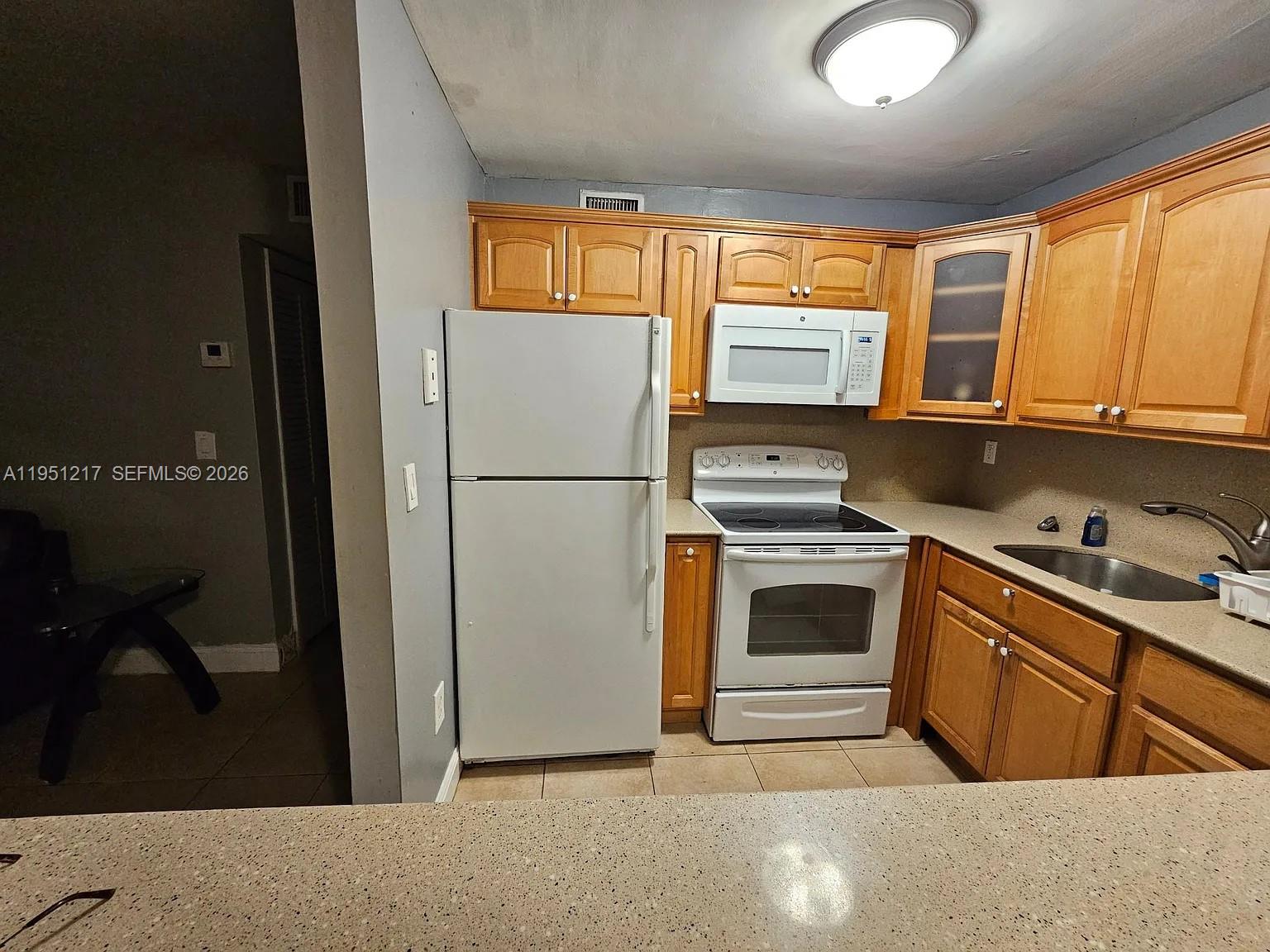 1100 Salzedo St #1A, Coral Gables FL 33134