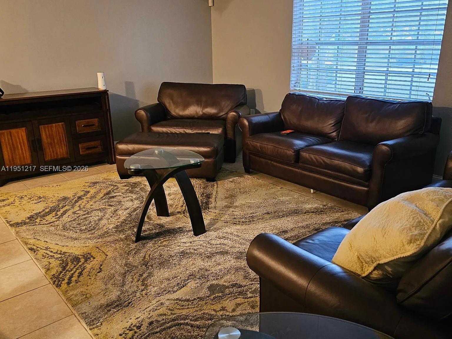 1100 Salzedo St #1A, Coral Gables FL 33134
