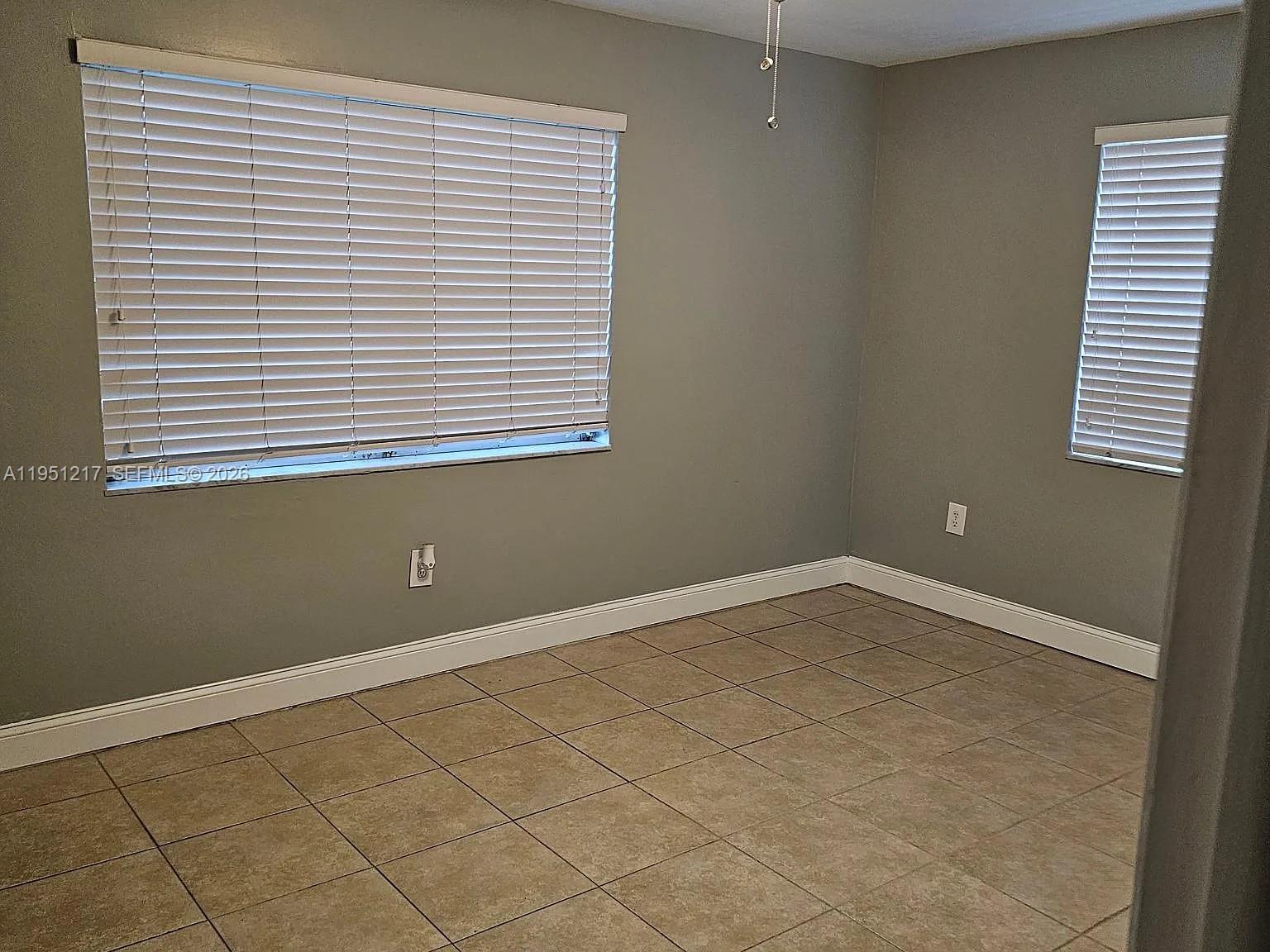 1100 Salzedo St #1A, Coral Gables FL 33134