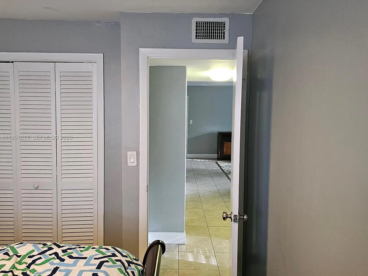 1100 Salzedo St #1A, Coral Gables FL 33134