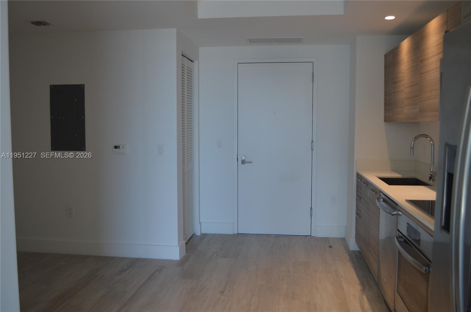 121 NE 34th St #1803, Miami FL 33137