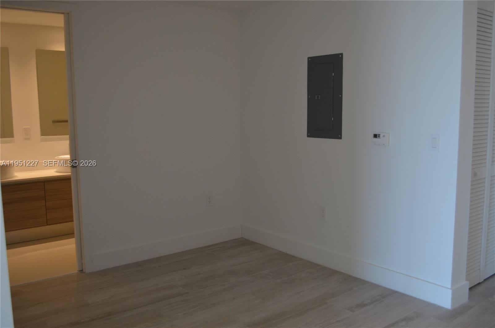 121 NE 34th St #1803, Miami FL 33137