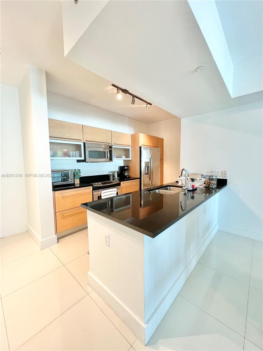 950 Brickell Bay Dr #1101, Miami FL 33131