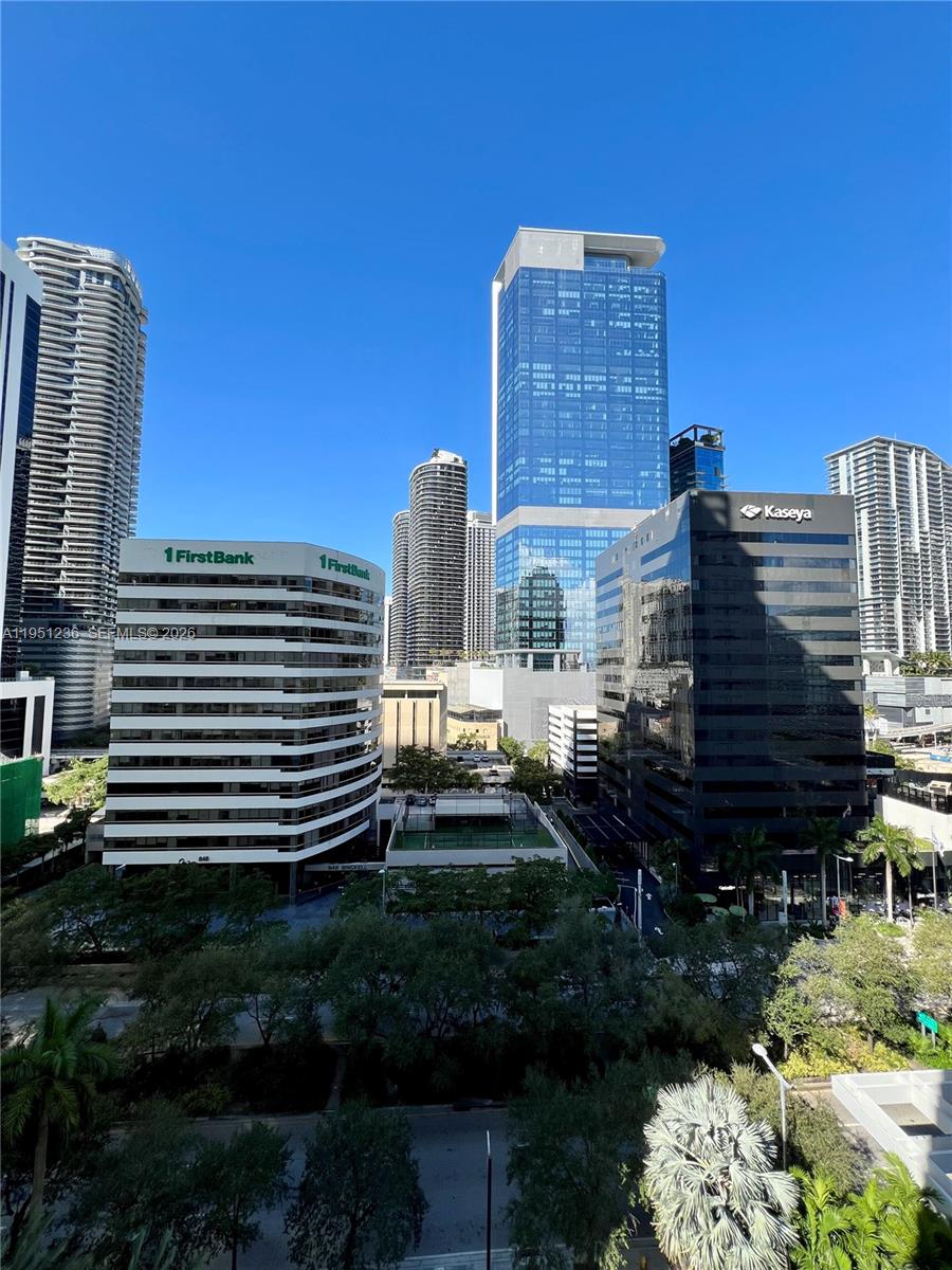 950 Brickell Bay Dr #1101, Miami FL 33131