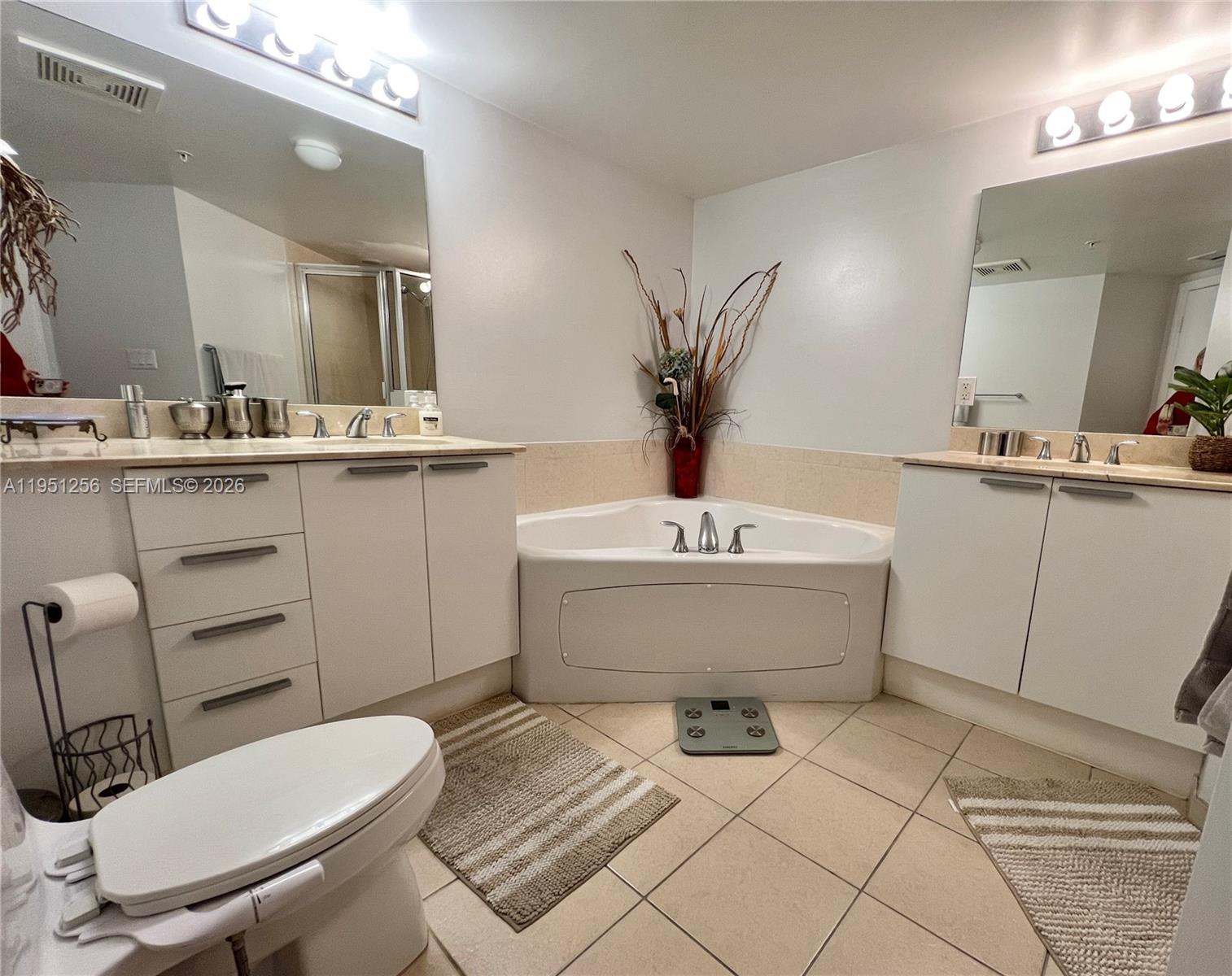 16699 Collins Ave #2109, Sunny Isles Beach FL 33160