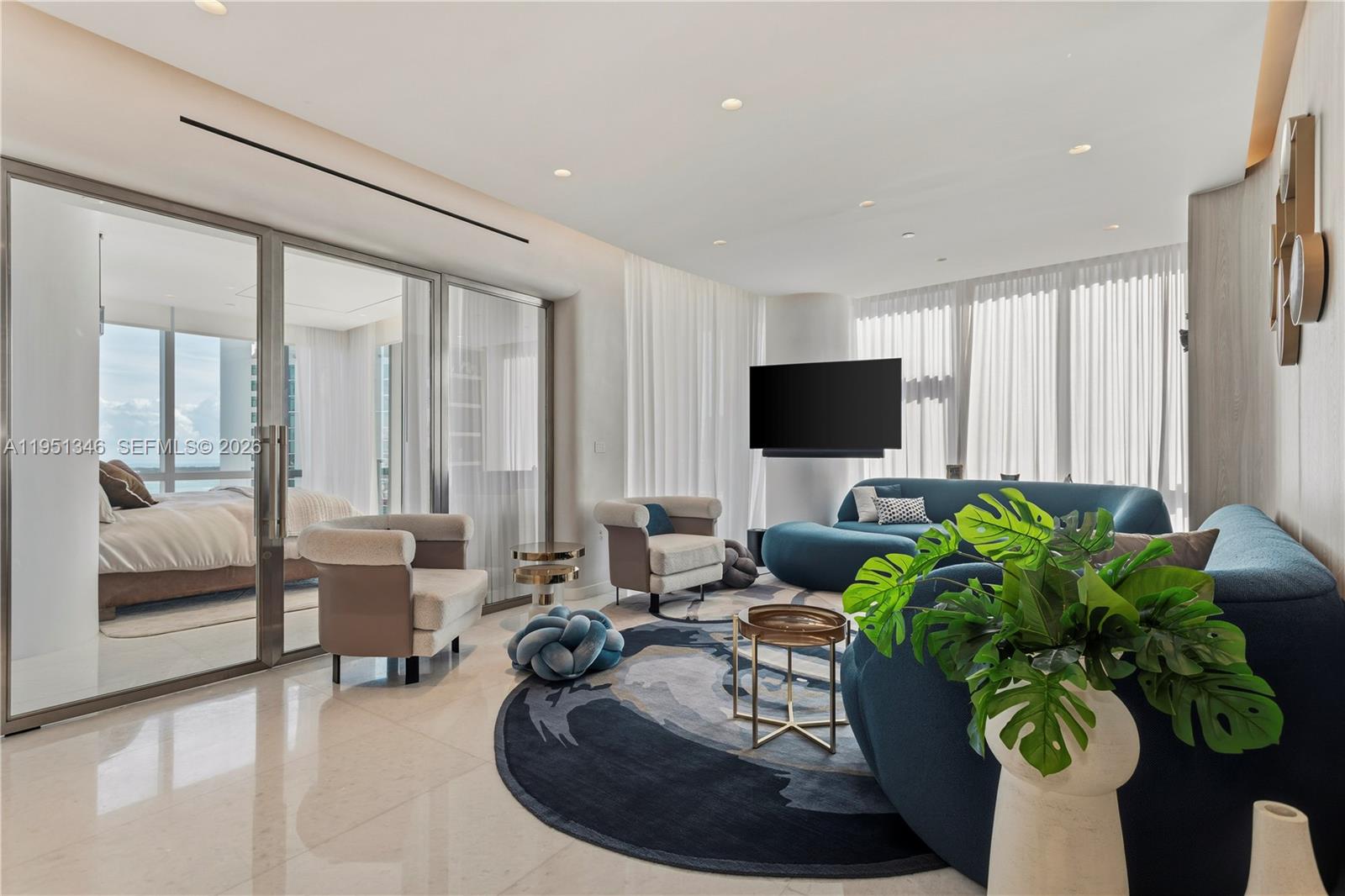 851 NE 1st Ave #3411, Miami FL 33132