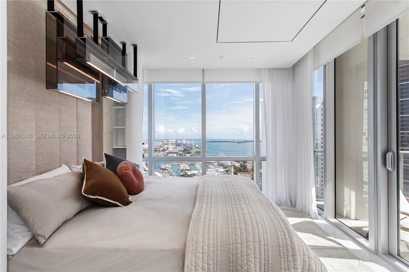 851 NE 1st Ave #3411, Miami FL 33132