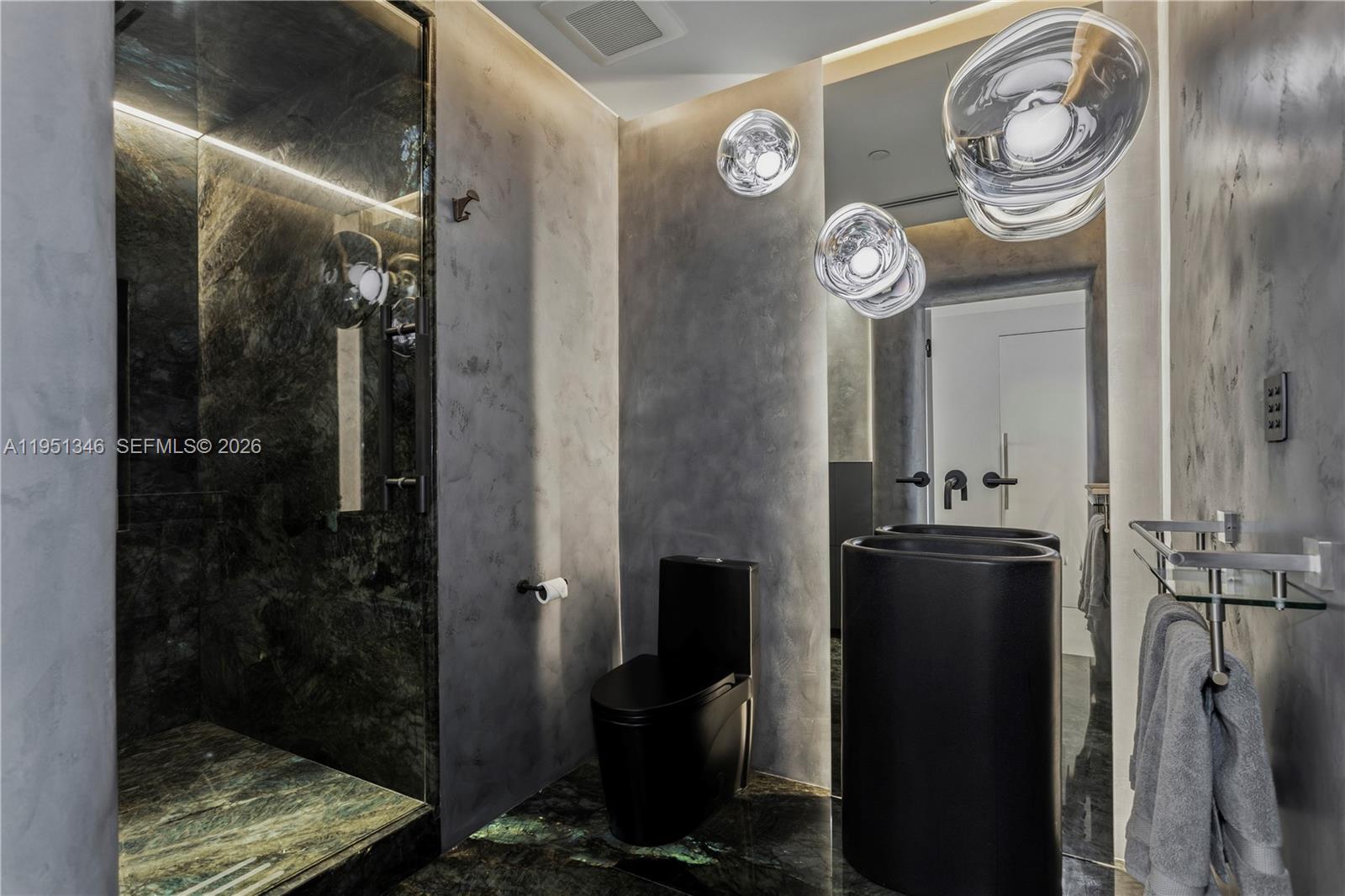 851 NE 1st Ave #3411, Miami FL 33132