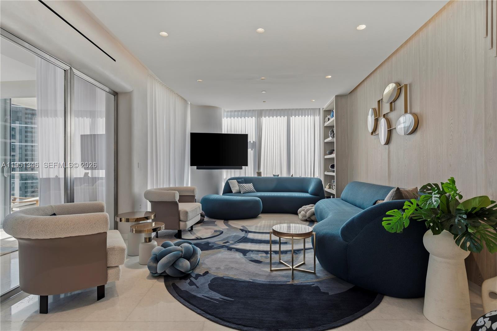 851 NE 1st Ave #3411, Miami FL 33132