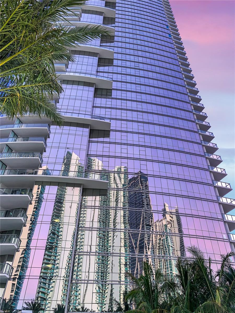 851 NE 1st Ave #3411, Miami FL 33132