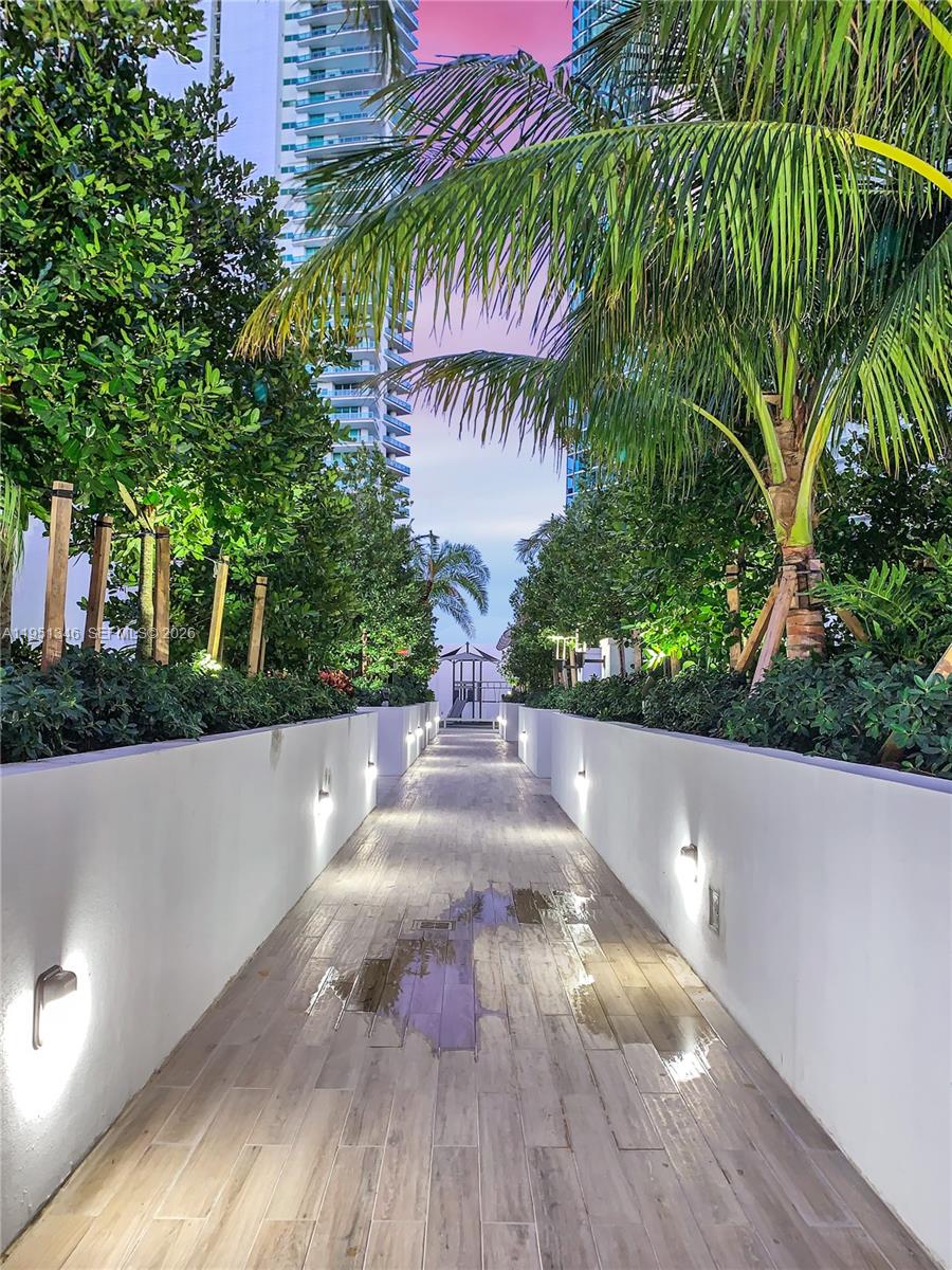 851 NE 1st Ave #3411, Miami FL 33132