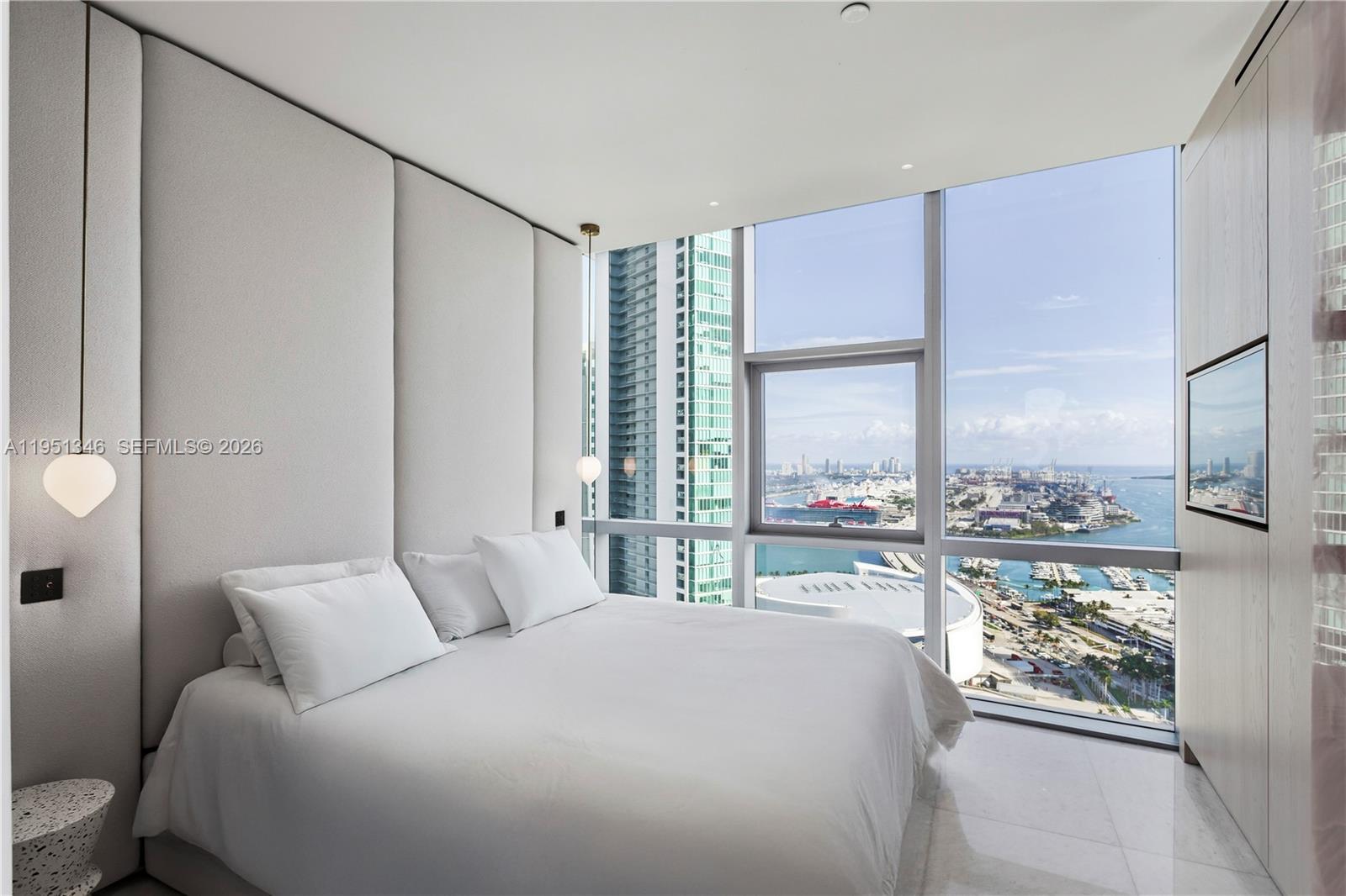 851 NE 1st Ave #3411, Miami FL 33132