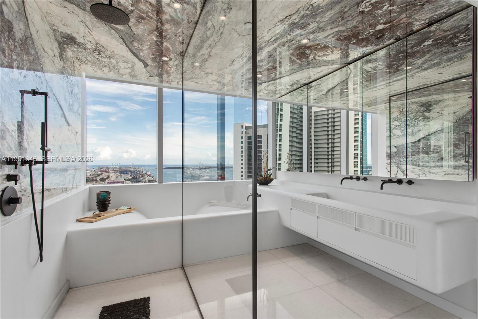 851 NE 1st Ave #3411, Miami FL 33132