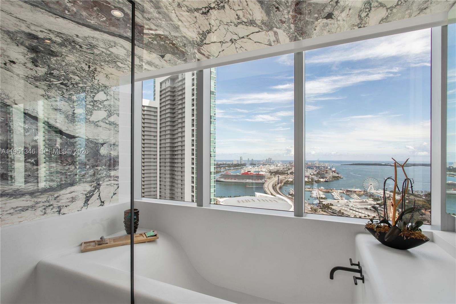 851 NE 1st Ave #3411, Miami FL 33132