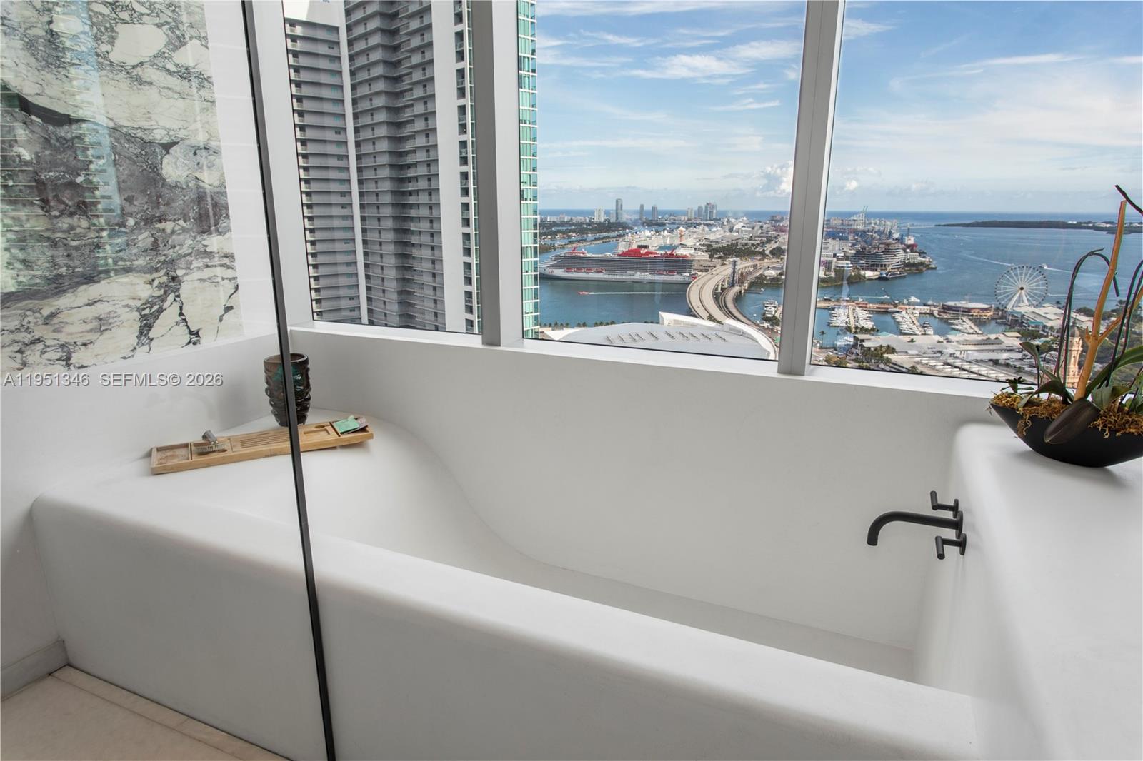 851 NE 1st Ave #3411, Miami FL 33132