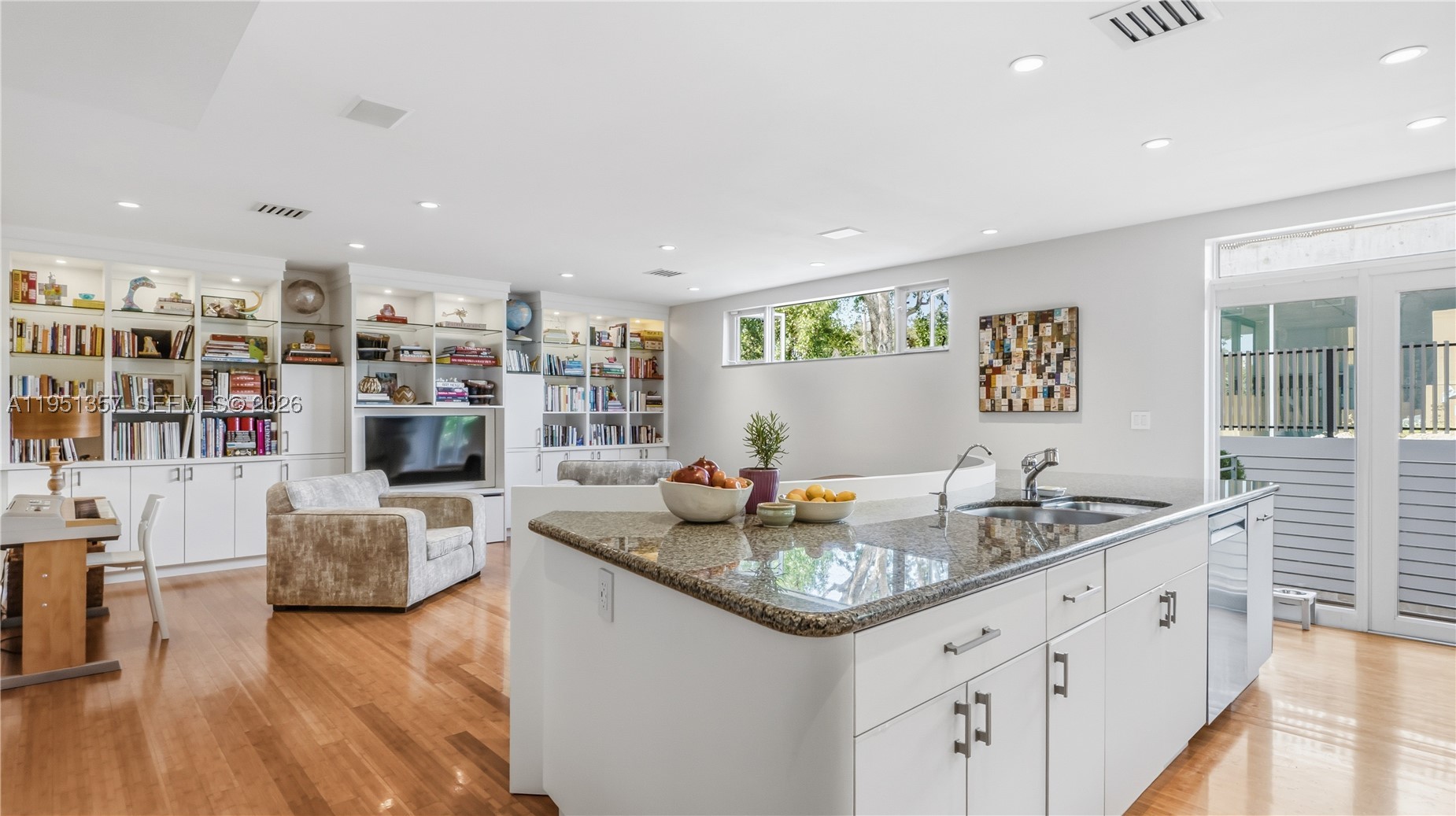 4805 Cherokee Ave, Miami Beach FL 33140