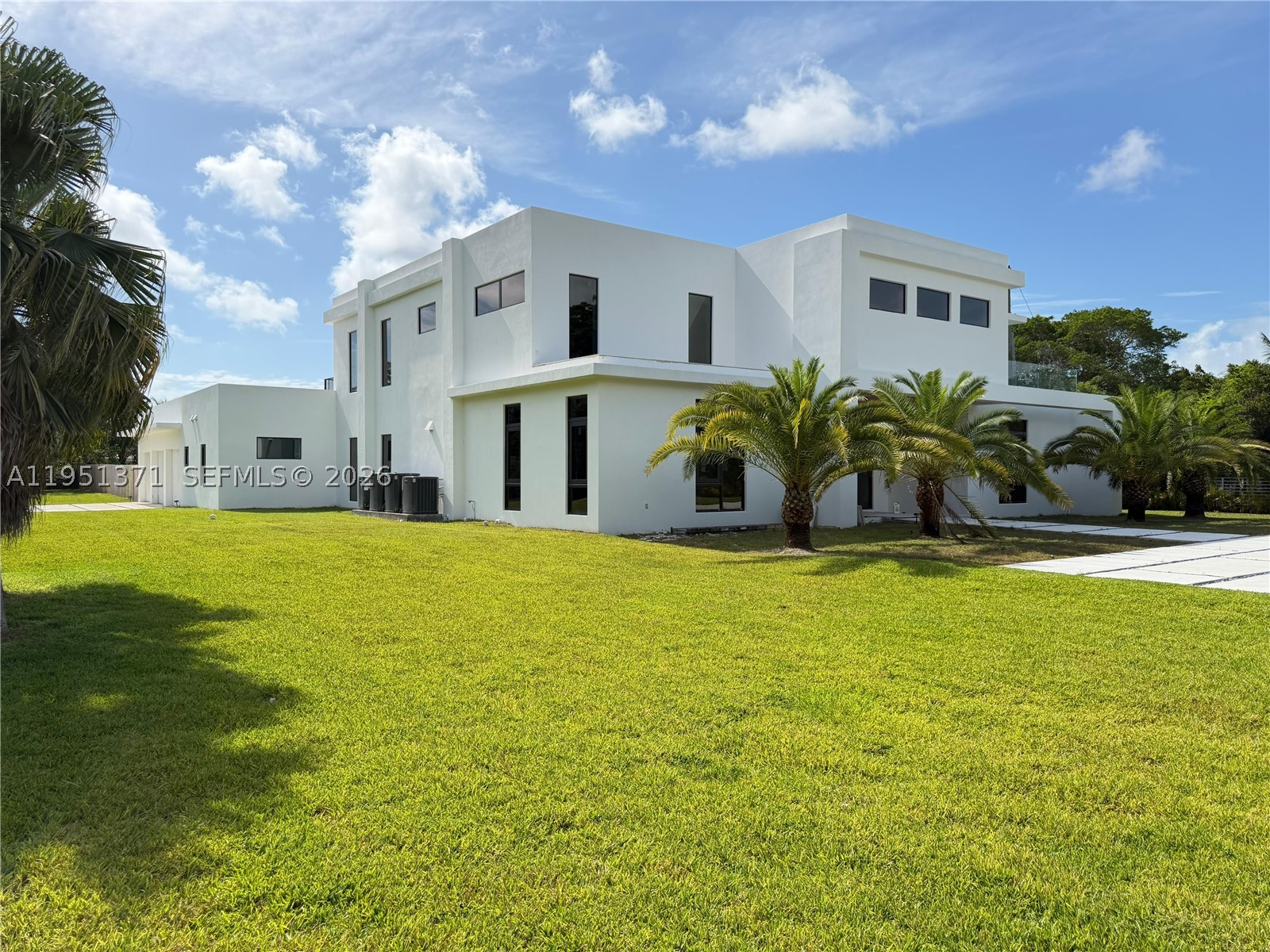 6190 SW 128th St, Pinecrest FL 33156