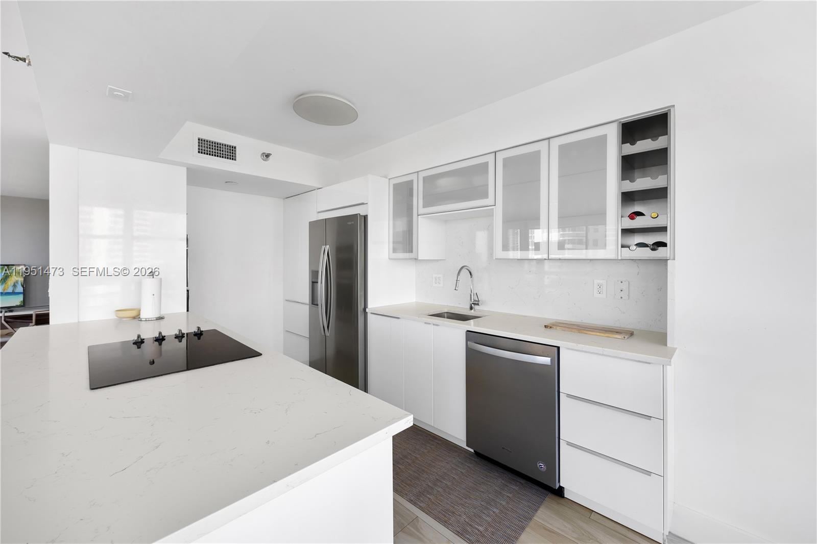 3530 Mystic Pointe Dr #1206, Aventura FL 33180