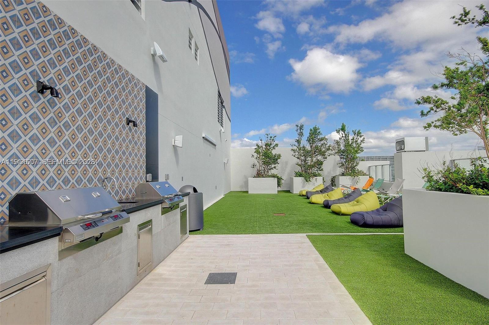 1010 Brickell Ave #1710, Miami FL 33131