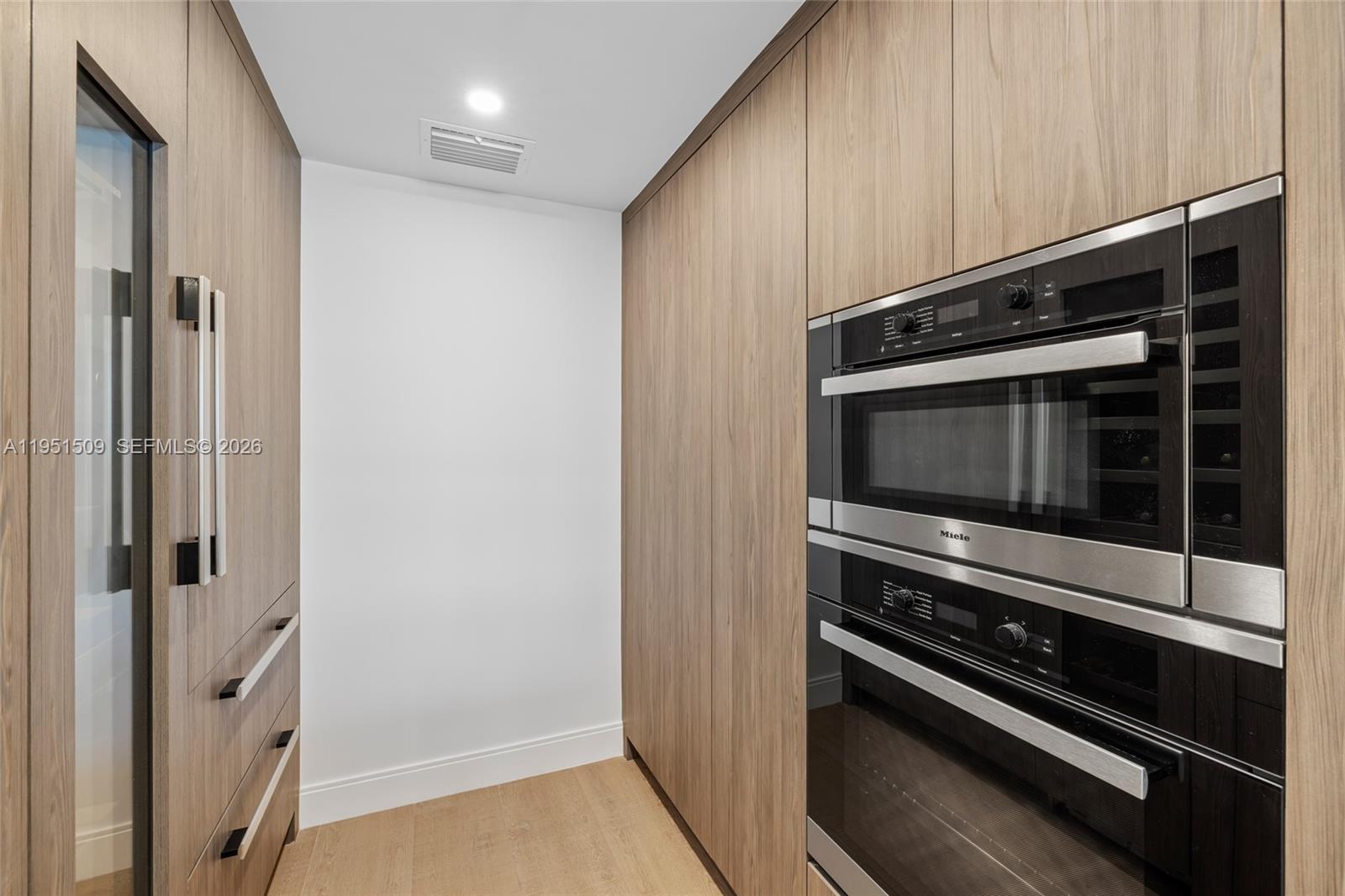 2225 Fisher Island Dr #3205, Miami Beach FL 33109