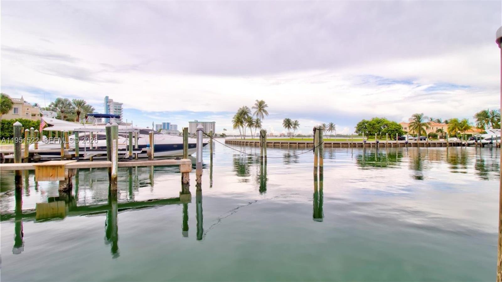 20 Park Dr #7, Bal Harbour FL 33154