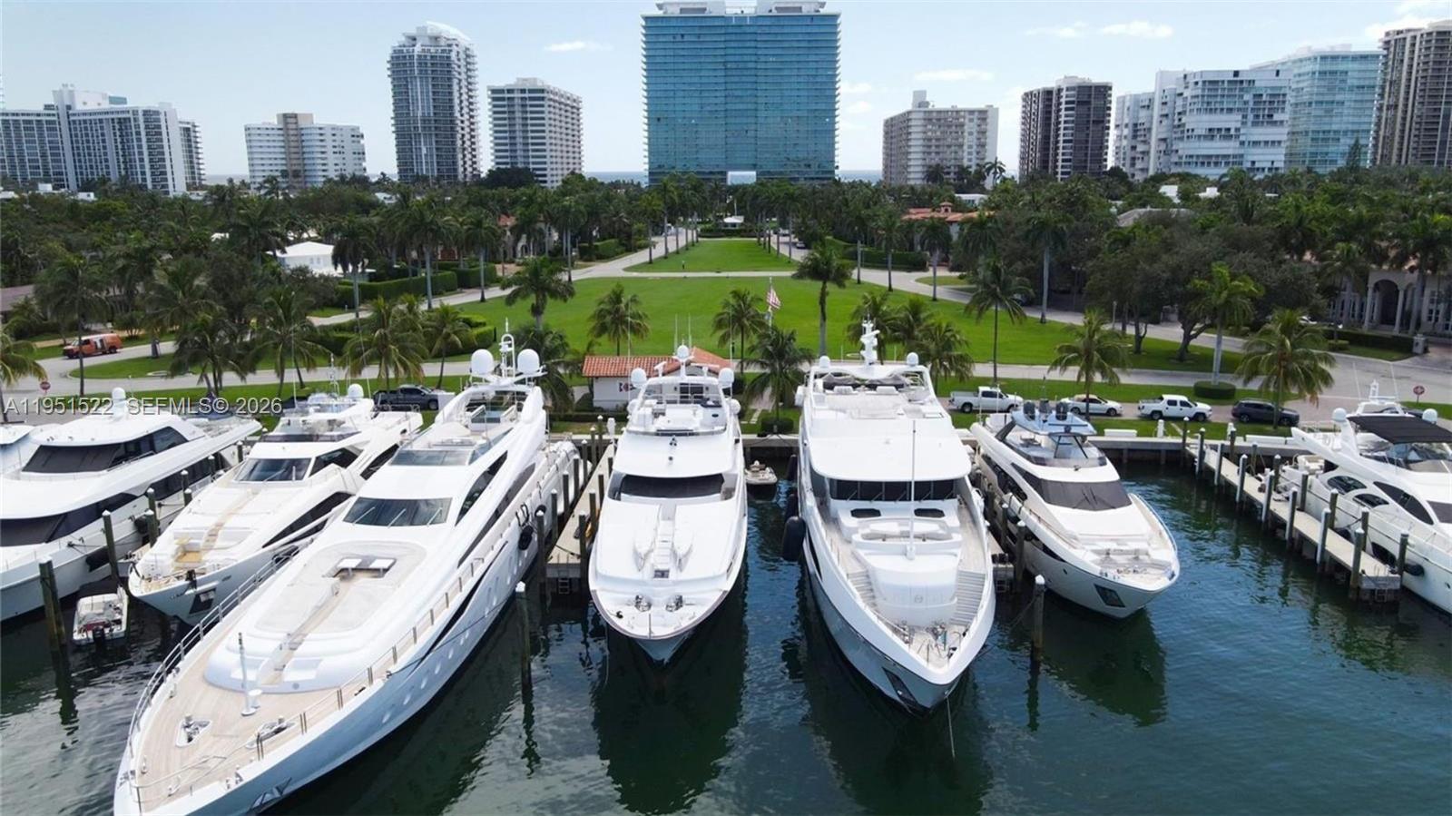 20 Park Dr #7, Bal Harbour FL 33154
