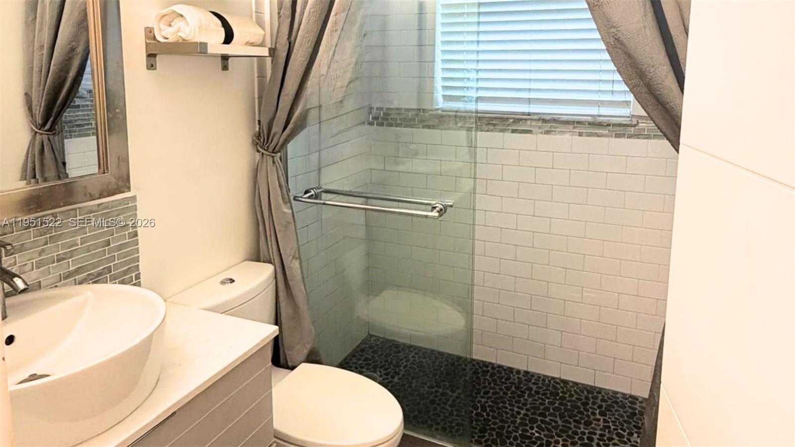 20 Park Dr #7, Bal Harbour FL 33154