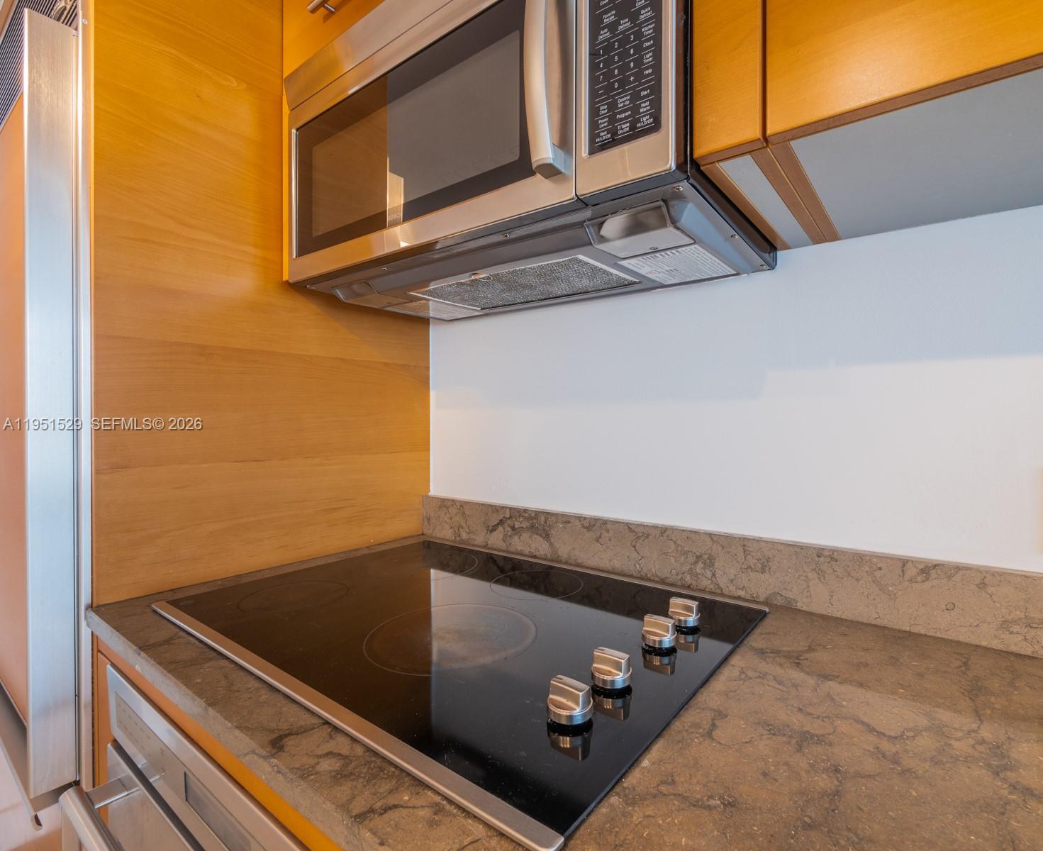 465 Brickell Ave #2304, Miami FL 33131
