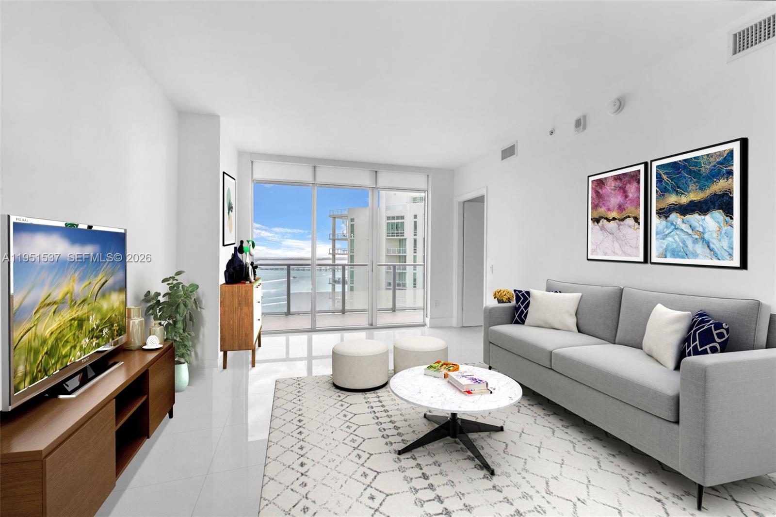 1300 Brickell Bay Dr #2507, Miami FL 33131