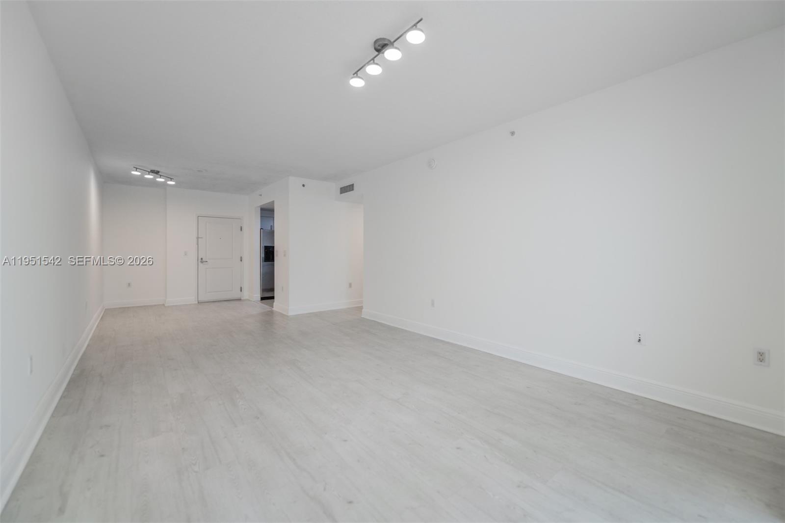 1250 S Miami Ave #1906, Miami FL 33130