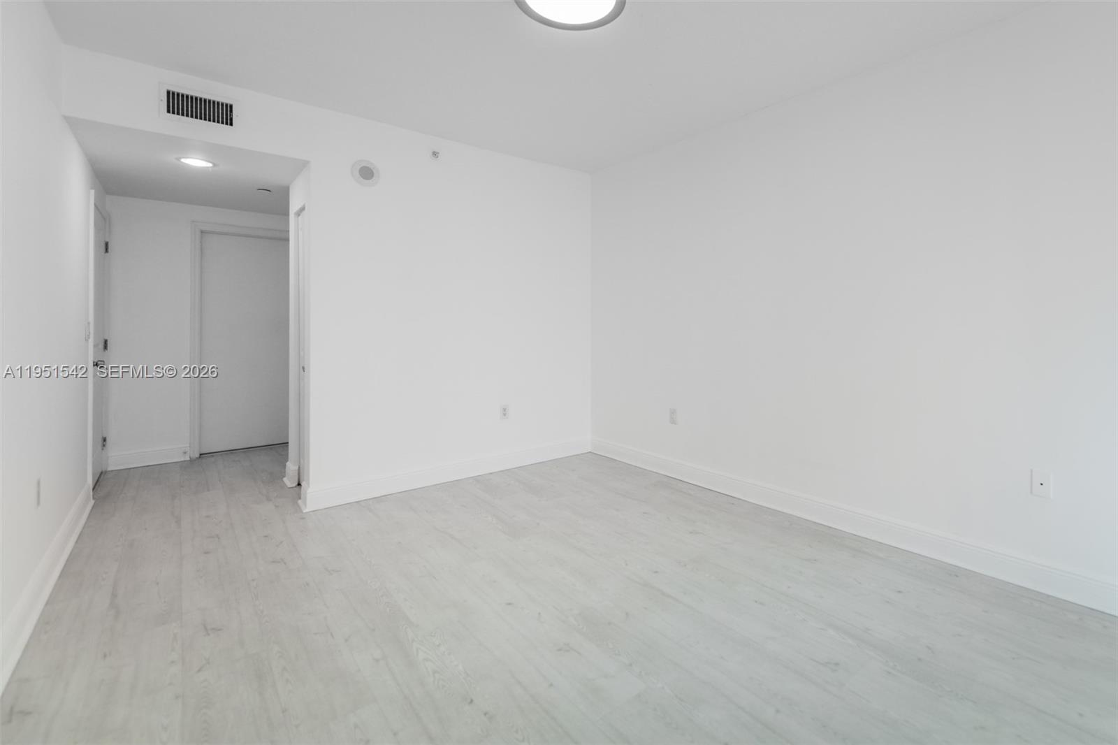 1250 S Miami Ave #1906, Miami FL 33130