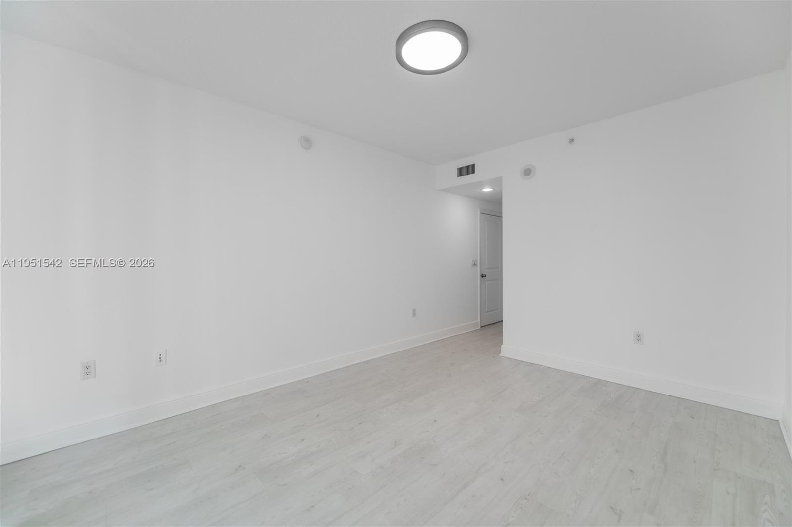 1250 S Miami Ave #1906, Miami FL 33130