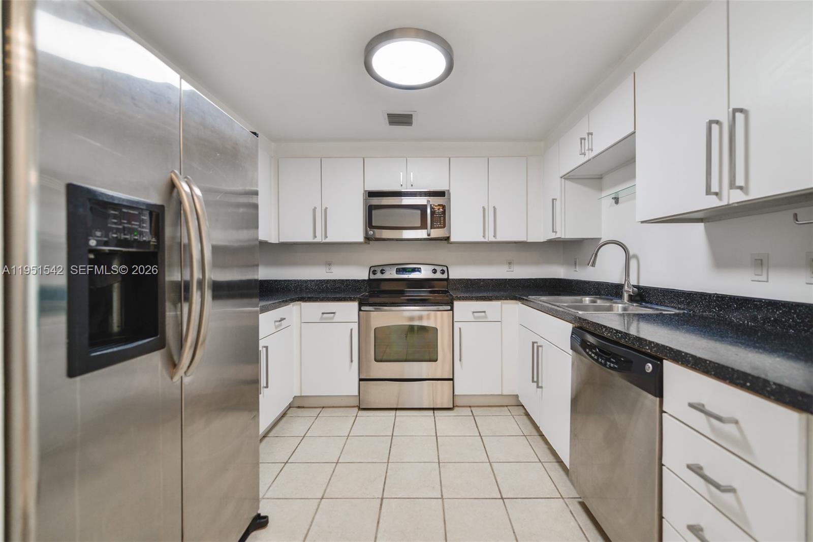 1250 S Miami Ave #1906, Miami FL 33130