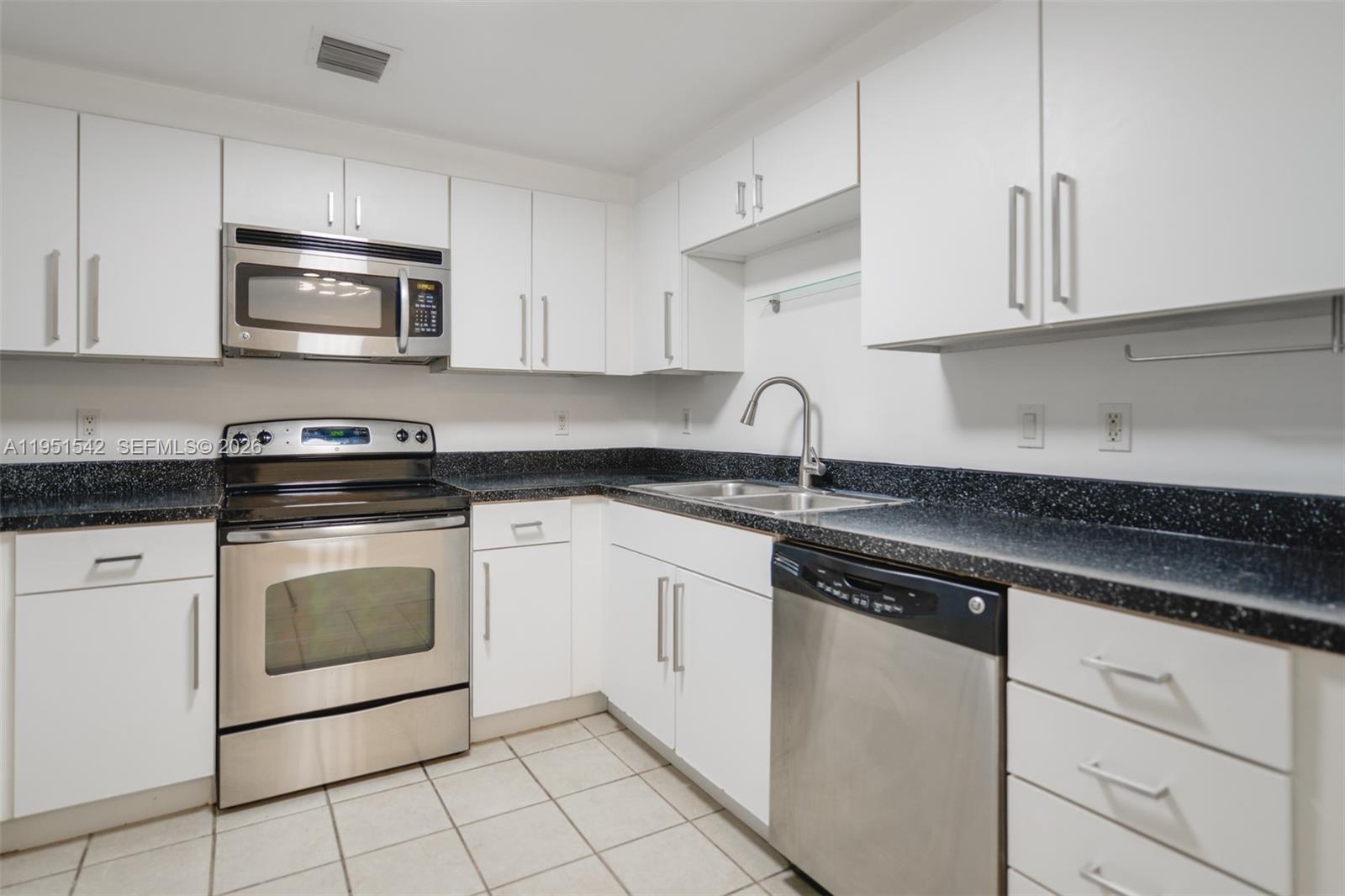 1250 S Miami Ave #1906, Miami FL 33130