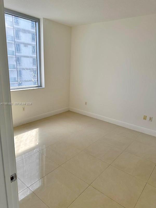 1050 Brickell Ave #3008, Miami FL 33131