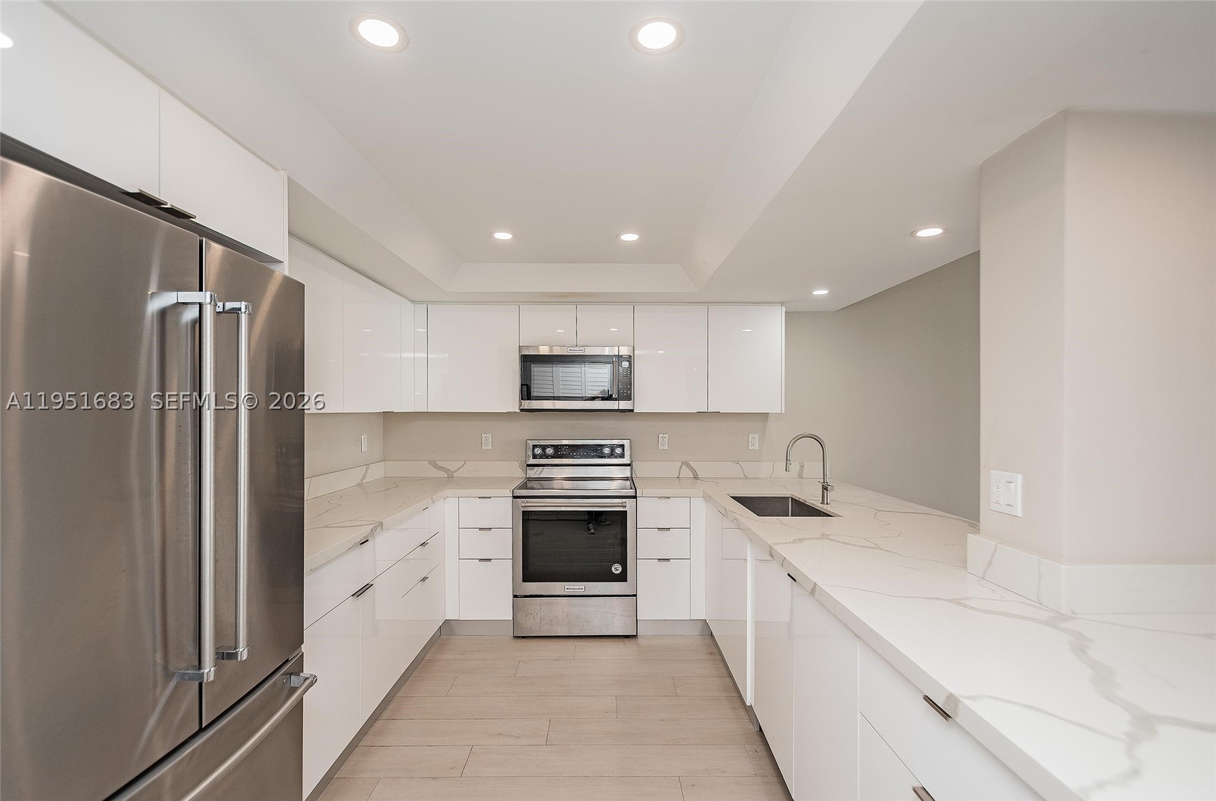 520 Brickell Key Dr #A1010, Miami FL 33131