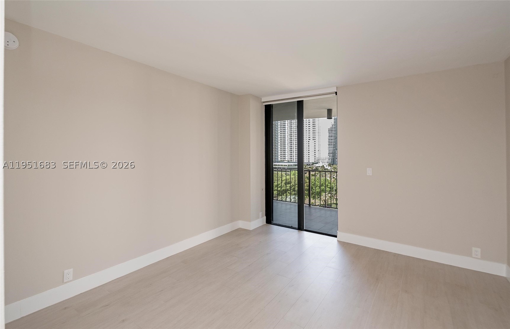 520 Brickell Key Dr #A1010, Miami FL 33131