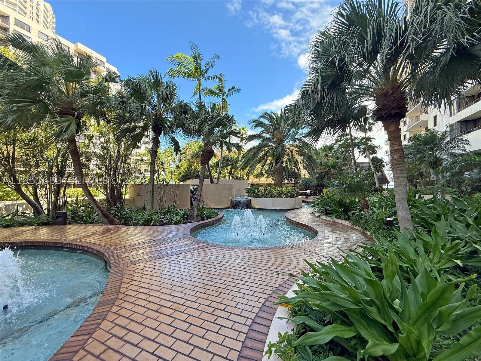 520 Brickell Key Dr #A1010, Miami FL 33131