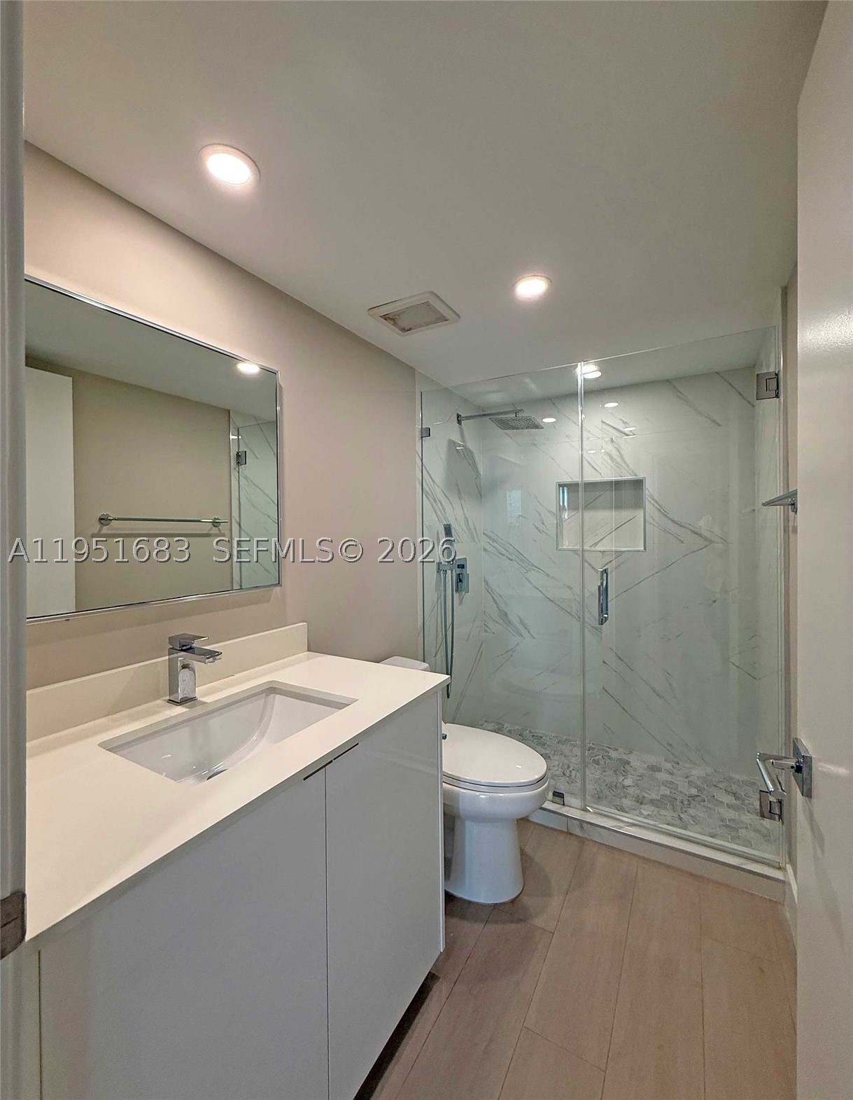520 Brickell Key Dr #A1010, Miami FL 33131
