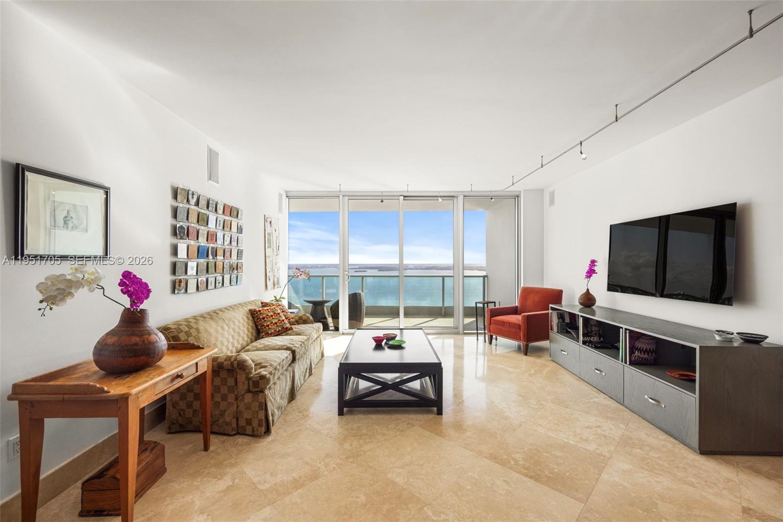 1331 Brickell Bay Dr #2807, Miami FL 33131
