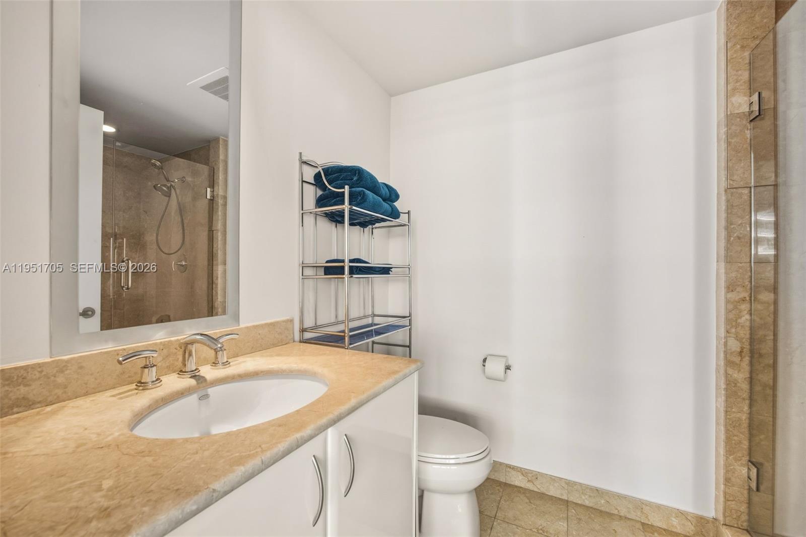 1331 Brickell Bay Dr #2807, Miami FL 33131