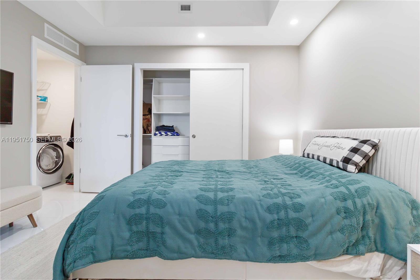 851 NE 1st Ave #3006, Miami FL 33132