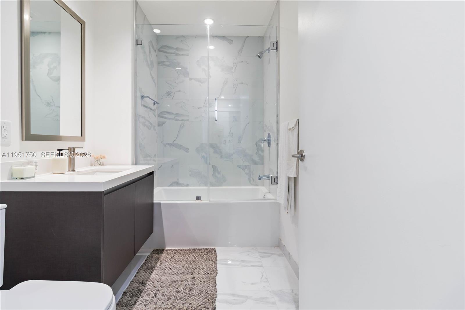 851 NE 1st Ave #3006, Miami FL 33132