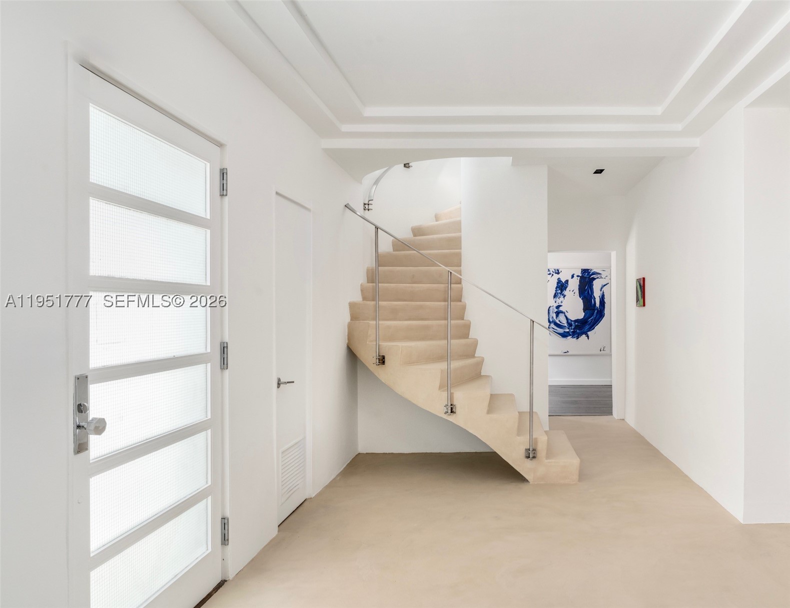 3325 Pine Tree Dr, Miami Beach FL 33140