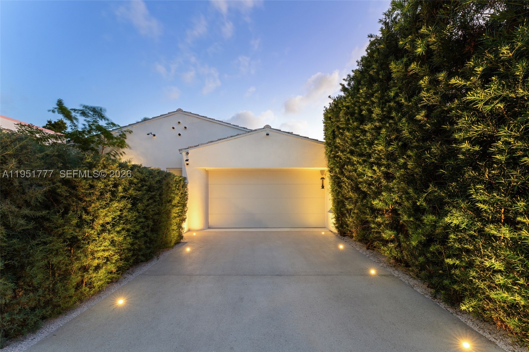 3325 Pine Tree Dr, Miami Beach FL 33140