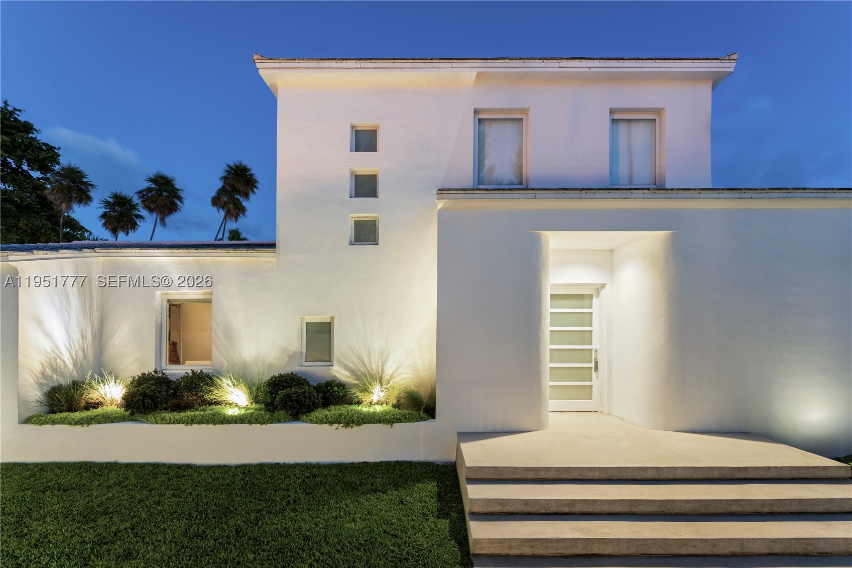 3325 Pine Tree Dr, Miami Beach FL 33140
