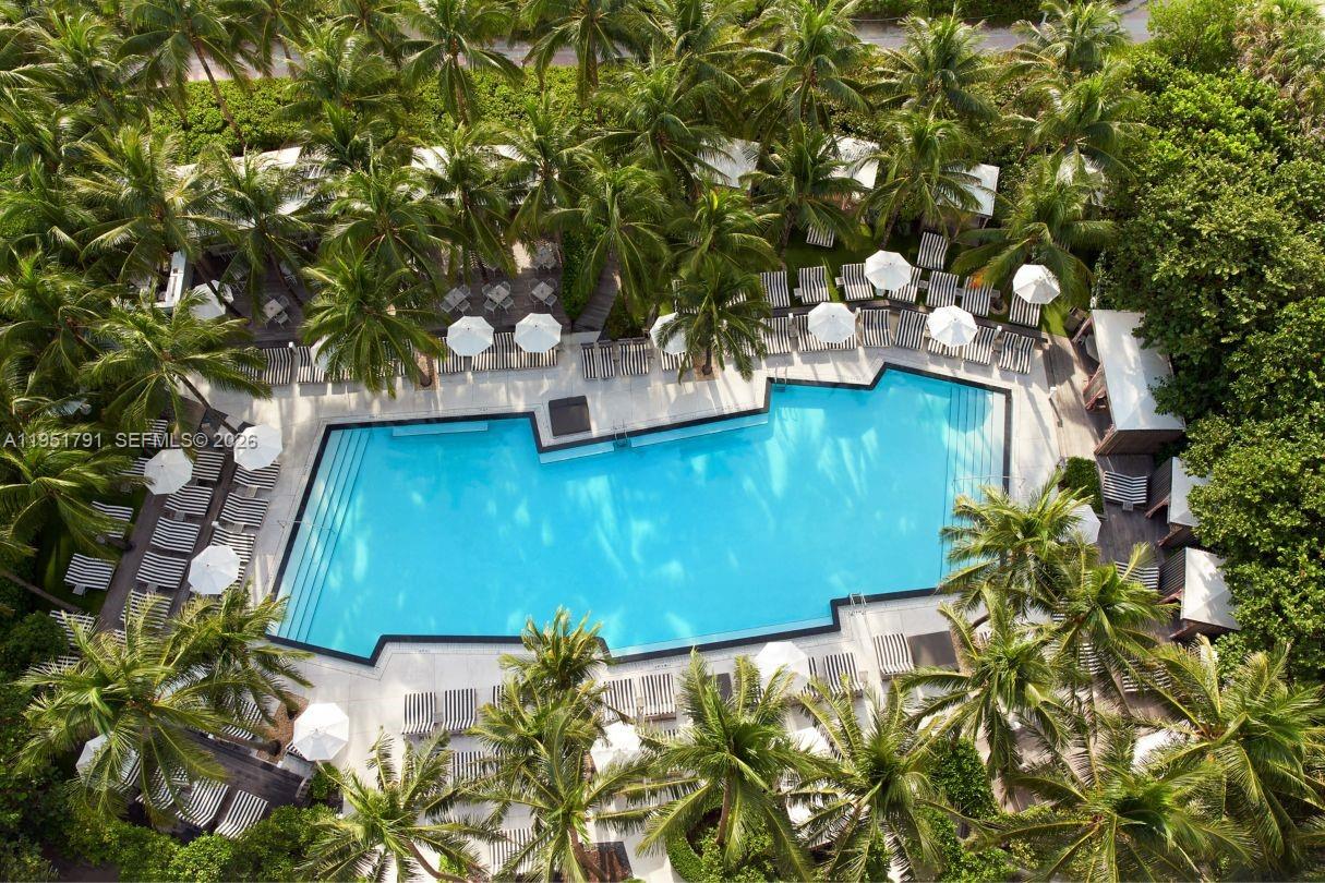 2201 Collins Ave #1511, Miami Beach FL 33139