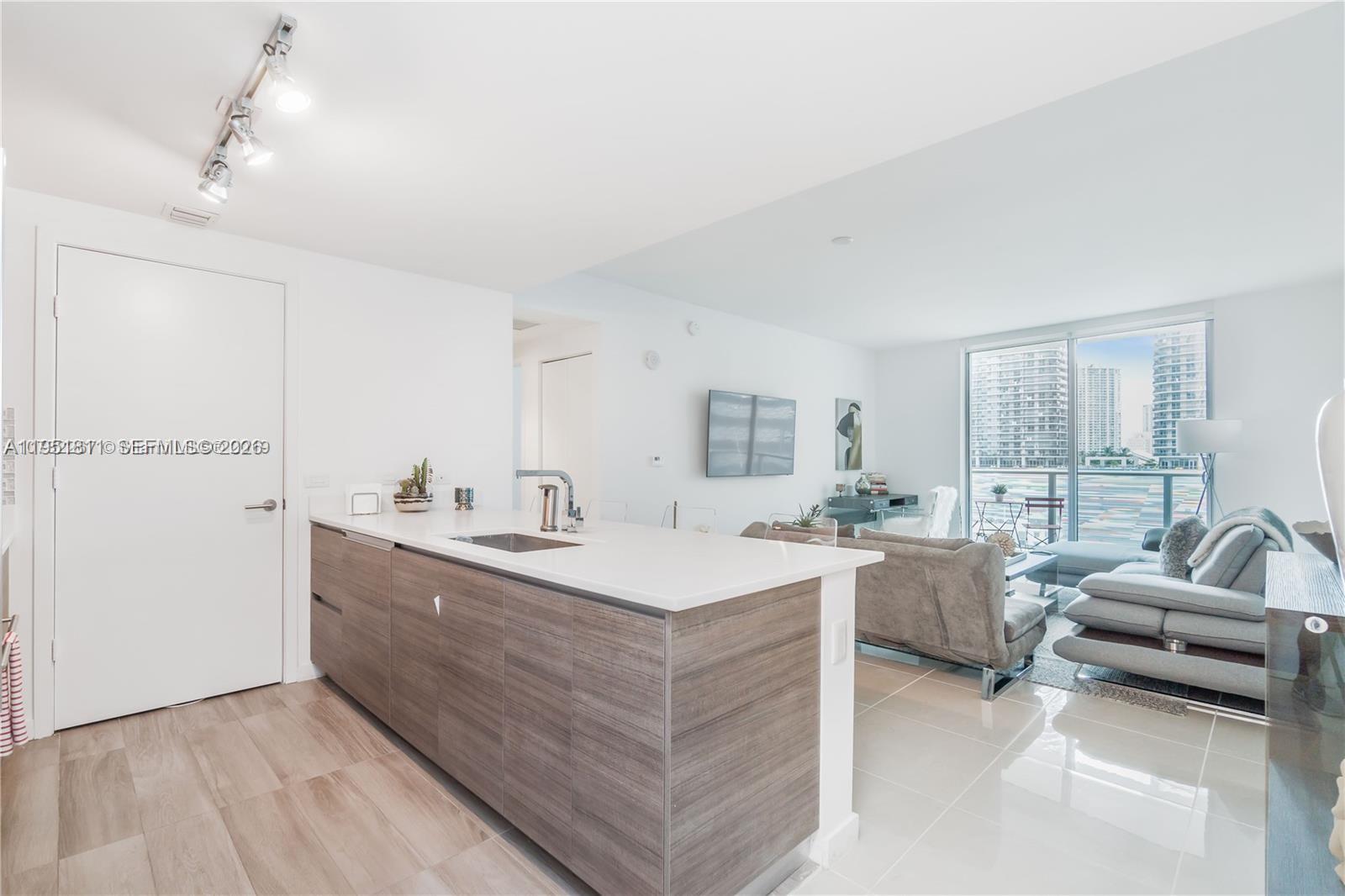 1100 S Miami Ave #1109, Miami FL 33130