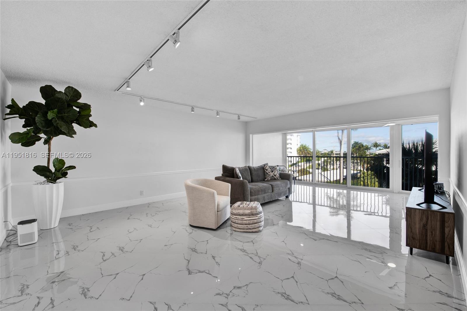 3101 NE 47th Ct #303, Fort Lauderdale FL 33308