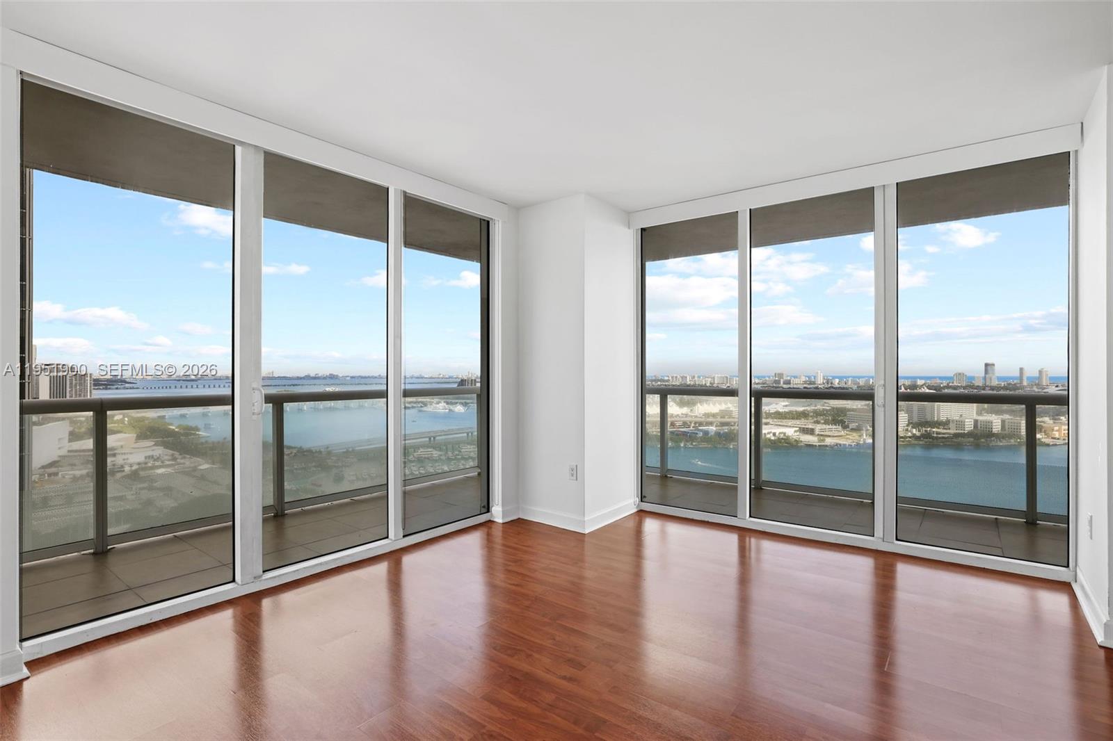 50 Biscayne Blvd #3102, Miami FL 33132